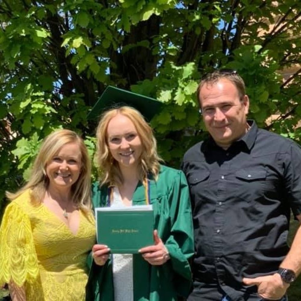 Meet your Posher, Courtney